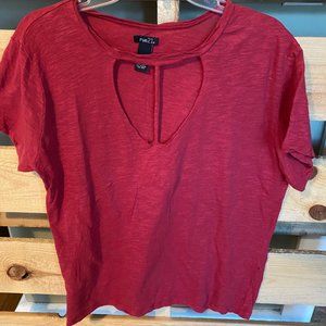 Rue 21 Raspberry ripped front XLshort sleeve tee